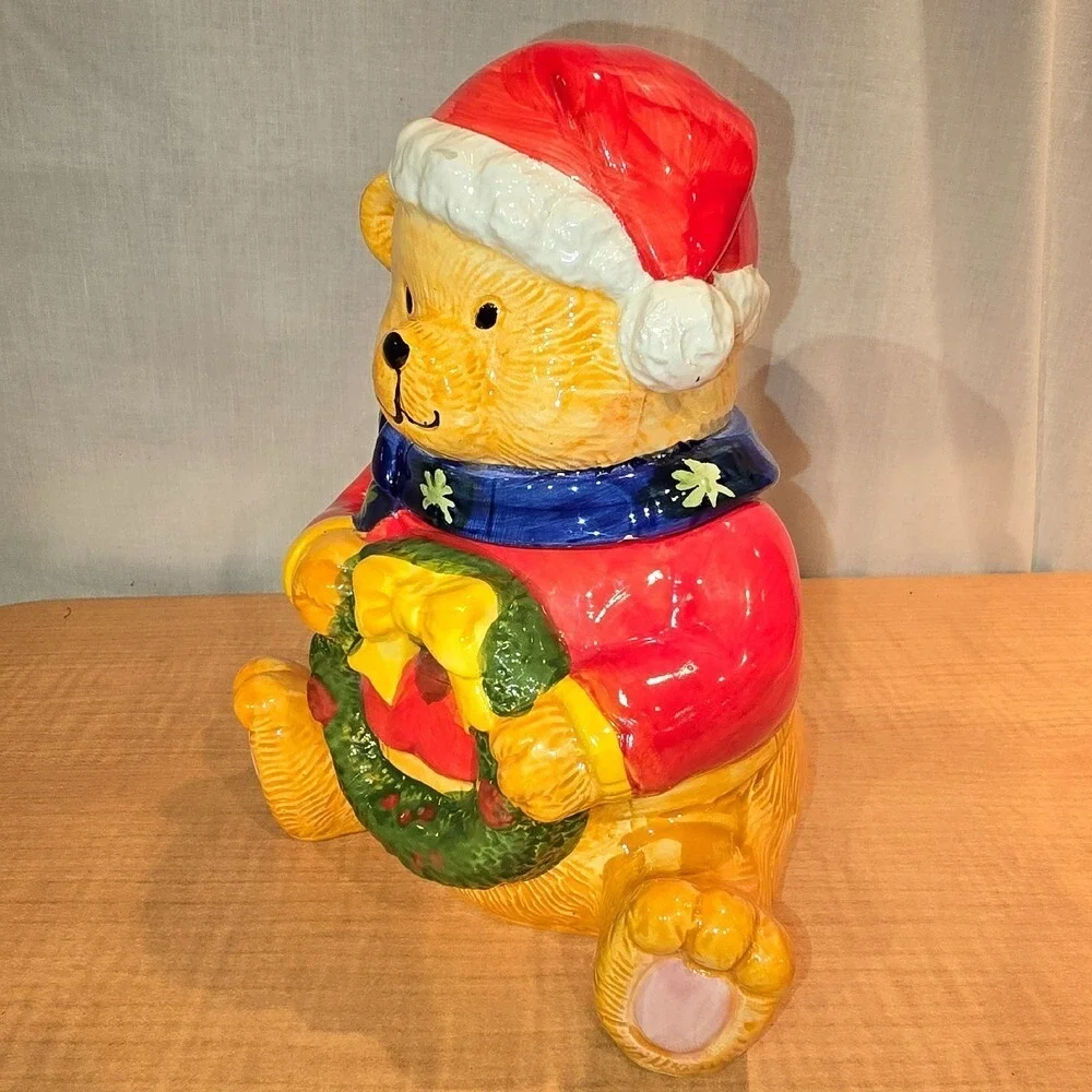 Gibson Christmas Merry Beary Bear Cookie jar with Santa Hat &‎ Wreath Ceramic